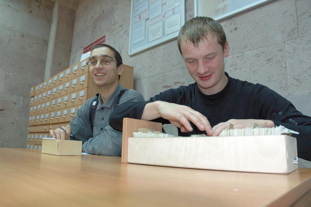 ����������